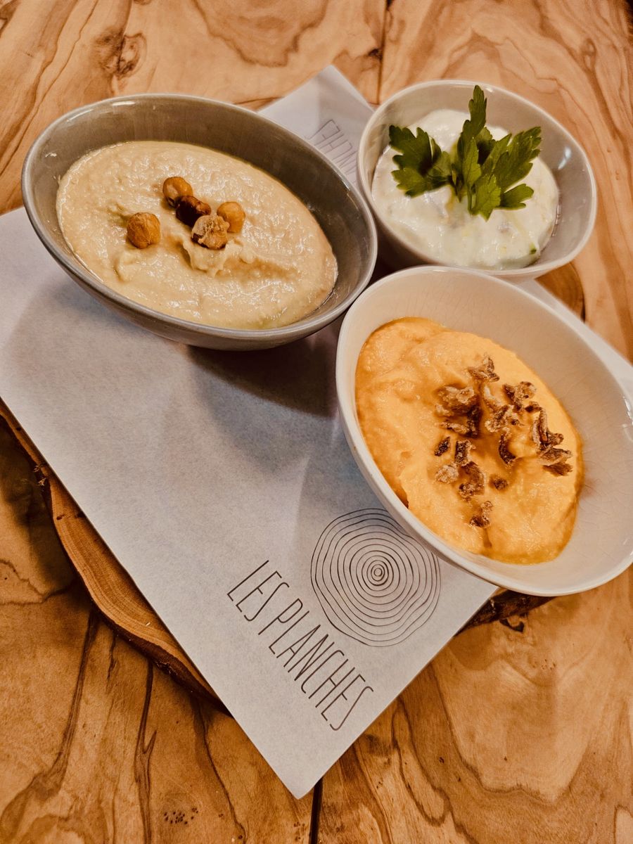 Trio tartinable : houmous, tzatziki et purée de patate douce