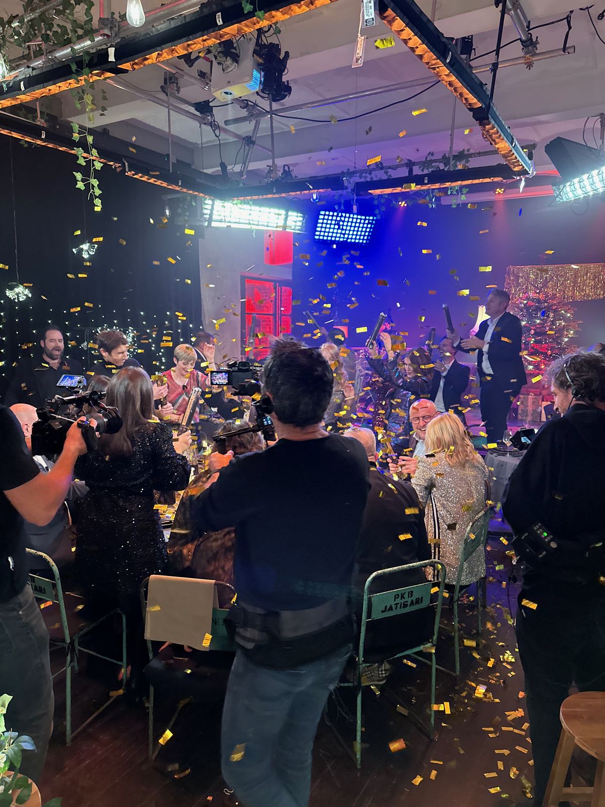 Pluie de confettis pendant une soirée privatisée